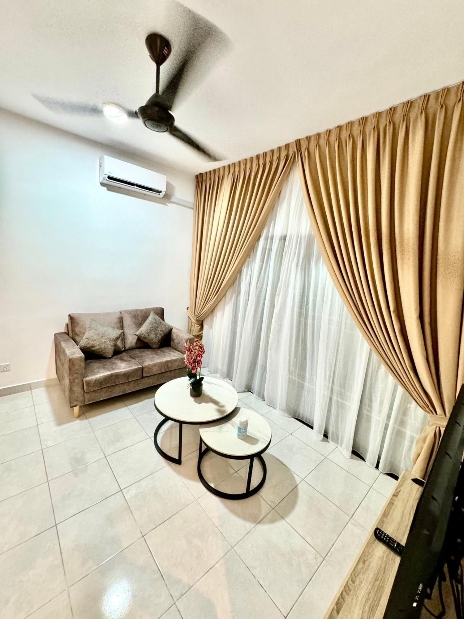 Youth Pool View Near Airport Aeon Usim Inti * Nilai